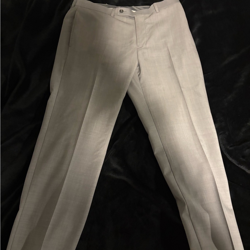 Calvin Klein Light Gray Slim Fit 2 piece suit pants 33/30